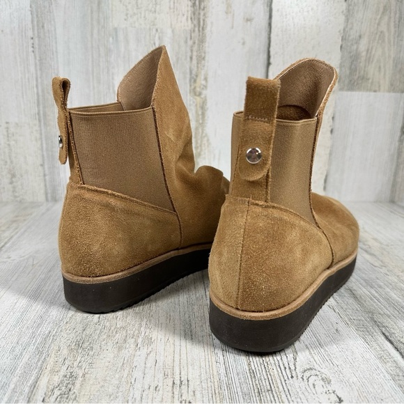 Patricia Green Charlee Sport Comfort Bootie in Tan Suede - Picture 10 of 13
